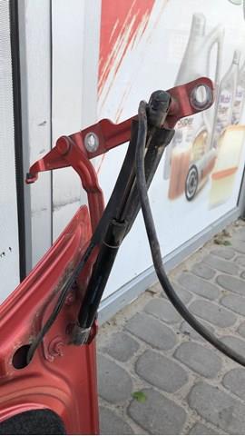 етля кришки багажника — фото 2