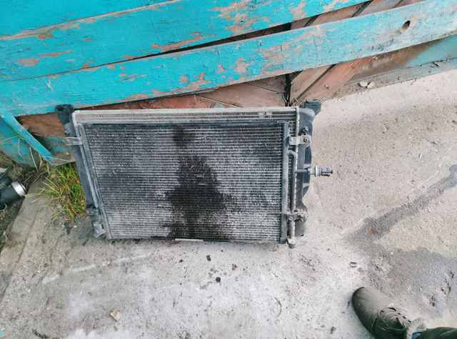 Радиатор охлаждения двигателя — фото 7