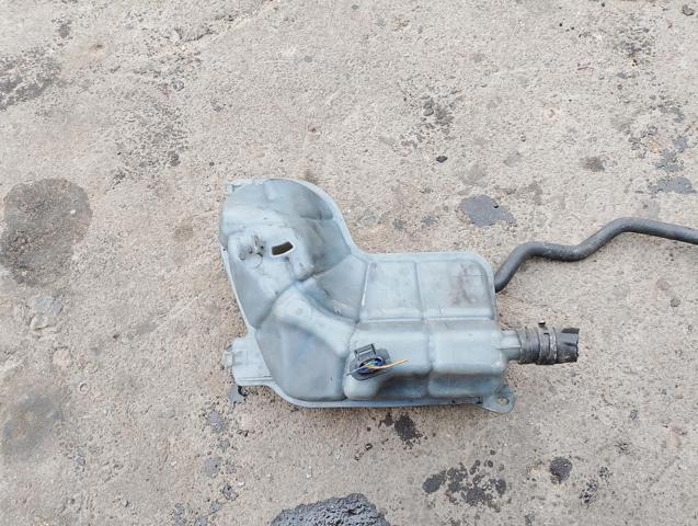 Бачок системы охлаждения расширительный — фото 10