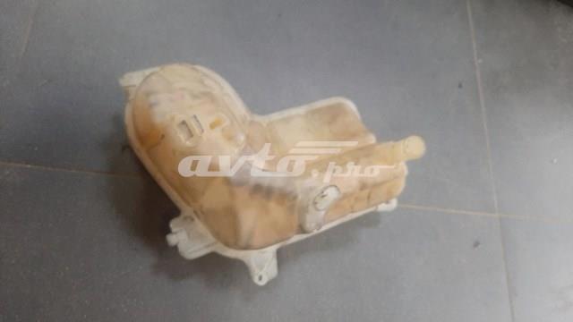 Бачок системы охлаждения расширительный — фото 2