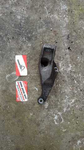 кронштейн двигателя — фото 10