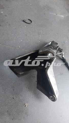 кронштейн двигателя правый — фото 2