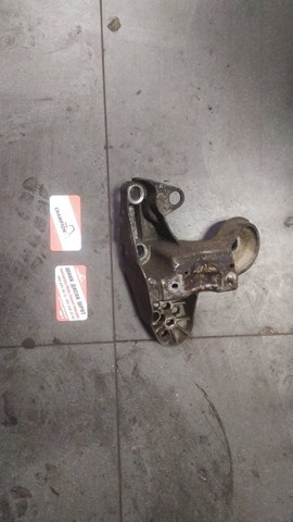 Кронштейн подушки (опоры) двигателя левой — фото 7