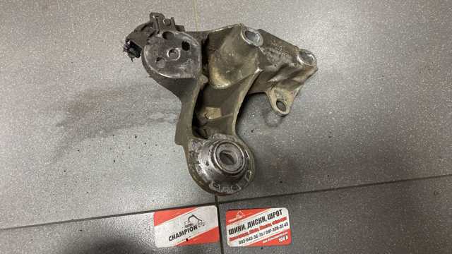 Кронштейн подушки (опоры) двигателя правой — фото 16