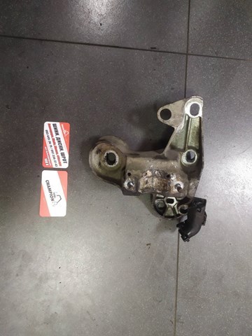 Кронштейн подушки (опоры) двигателя правой — фото 14