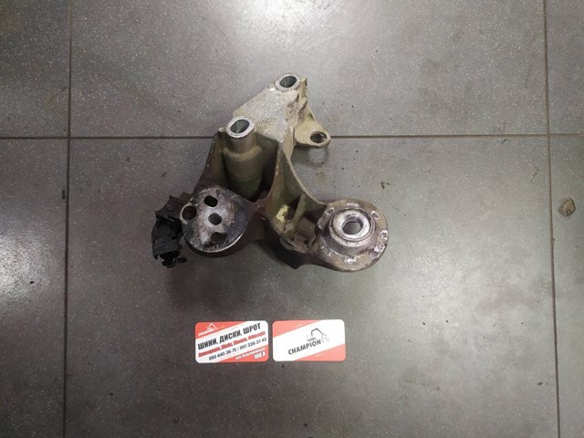 Кронштейн подушки (опоры) двигателя правой — фото 12