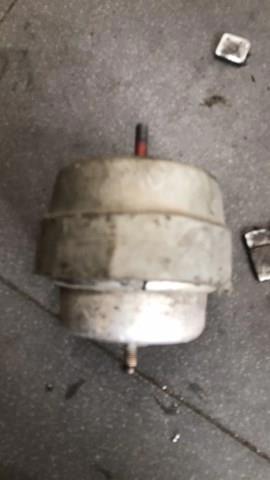 Подушка (опора) двигателя левая — фото 2