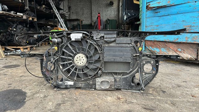 Суппорт радиатора — фото 7