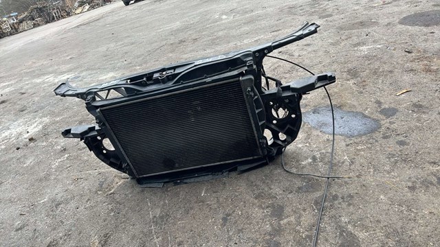 Суппорт радиатора — фото 2