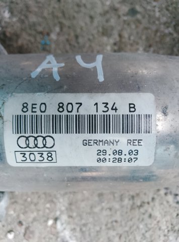 Кронштейн бампера переднього, правий — фото 2