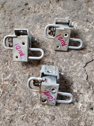 Петля заднтої двері, лівої — фото 3