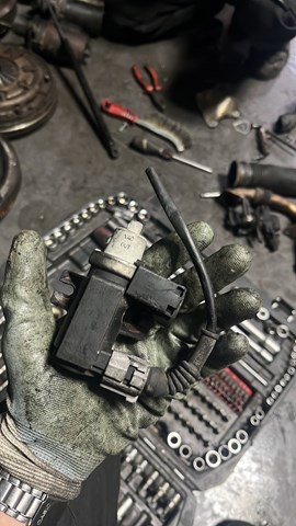 Клапан соленоид регулирования заслонки EGR