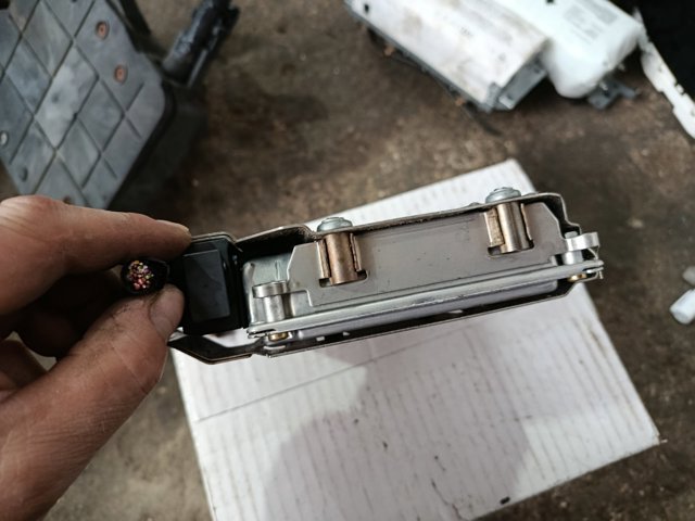 Модуль (блок) керування (ЕБУ) двигуном — фото 3