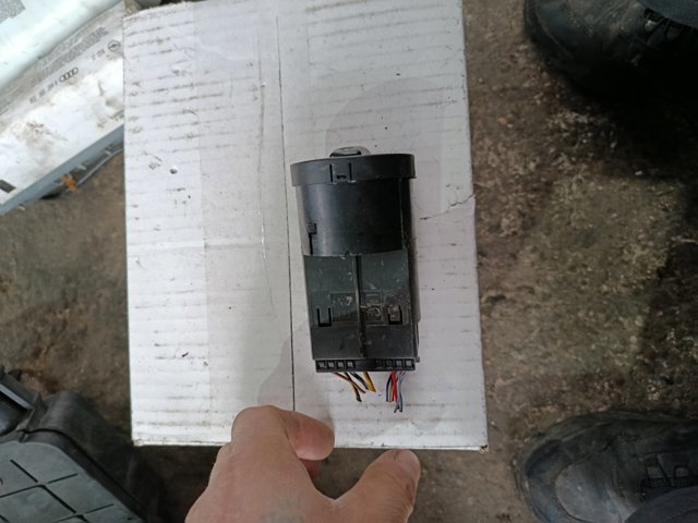 Перемикач світла фар, на торпеді — фото 3