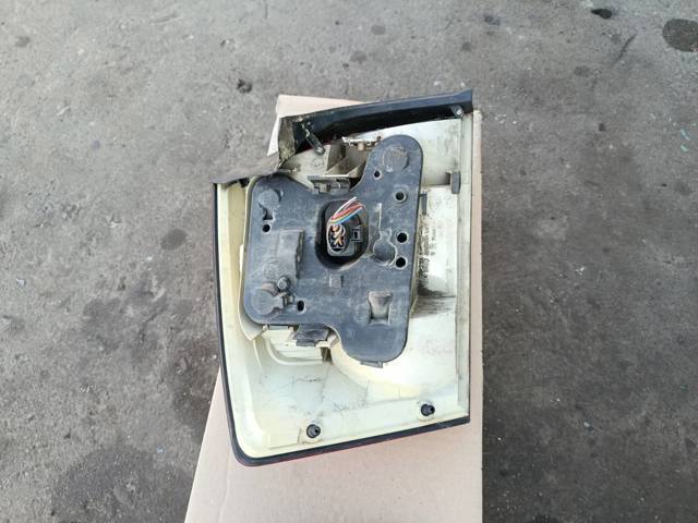 Задній ліхтар — фото 3