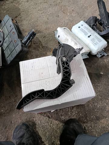 Педаль газу (акселератора) — фото 6