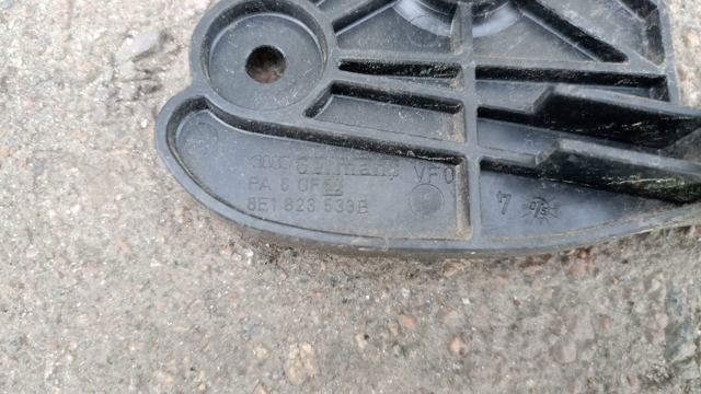 Ручка відкривання капота — фото 2