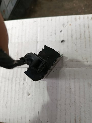 Кнопка корректора фар — фото 7