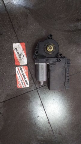 Двигун склопідіймача двері передньої, правої — фото 3