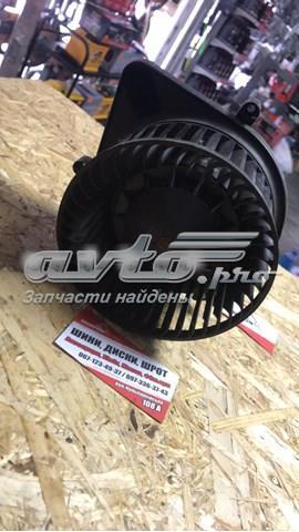 двигатель отопителя audi a4b7 — фото 2