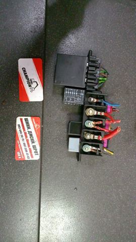 Блок запобіжників — фото 7