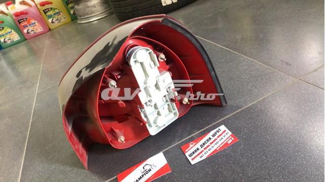 Фонарь задний левый — фото 3