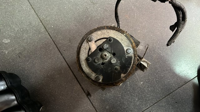 Компрессор кондиционера — фото 2