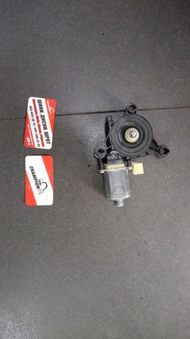 Двигун склопідіймача двері передньої, лівої — фото 3