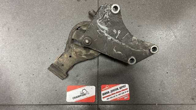 Кронштейн (кріплення) кпп — фото 6