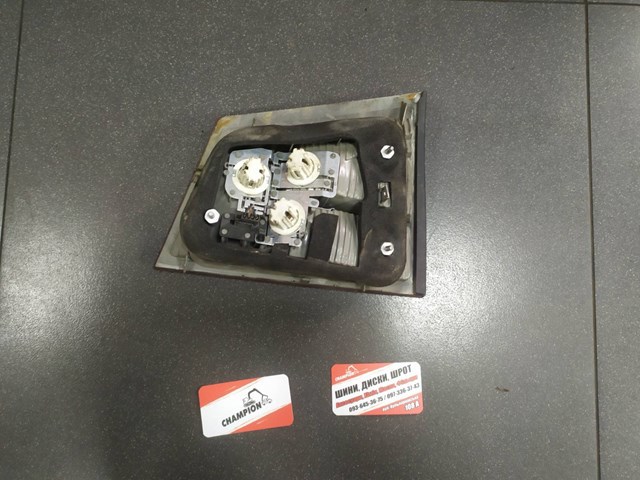 Фонарь задний левый внутренний — фото 2