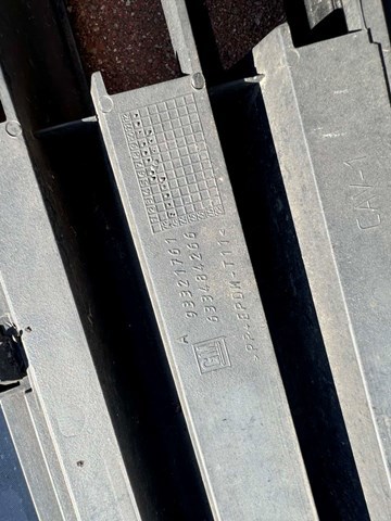 Оригінальна решітка — фото 5