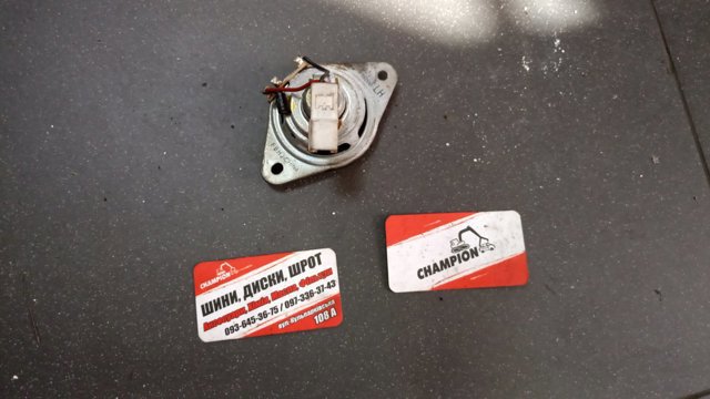 Динамик в торпеде левый — фото 3