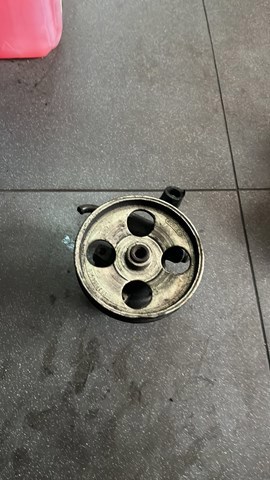 Насос гидроусилителя руля (ГУР)