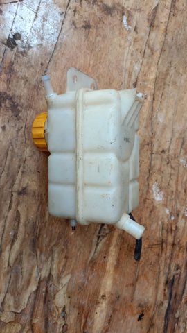 Бачок системи охолодження, розширювальний — фото 2