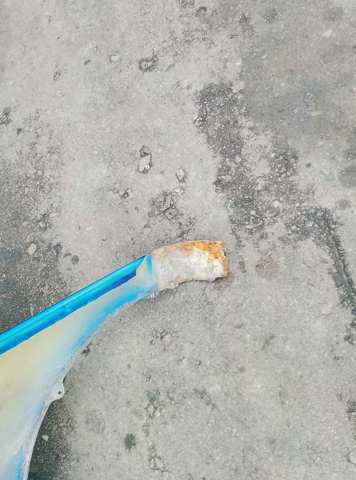 Крило переднє праве