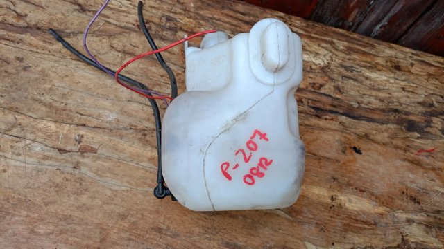 Бачок омивача — фото 2