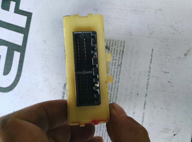 Блок запобіжників — фото 3