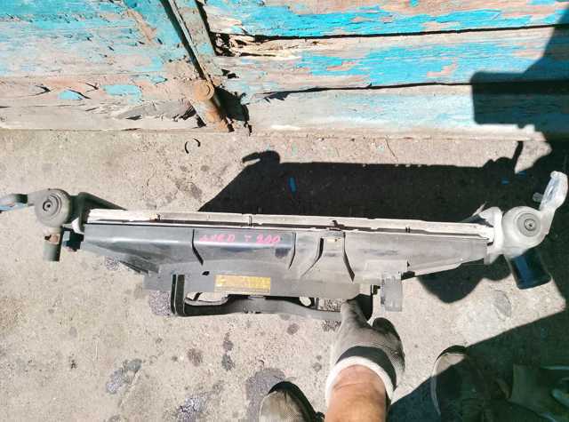 Радіатор охолодження двигуна — фото 7