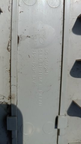 Накладка центральної стійки — фото 3