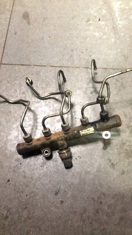 Распределитель топлива (рампа)