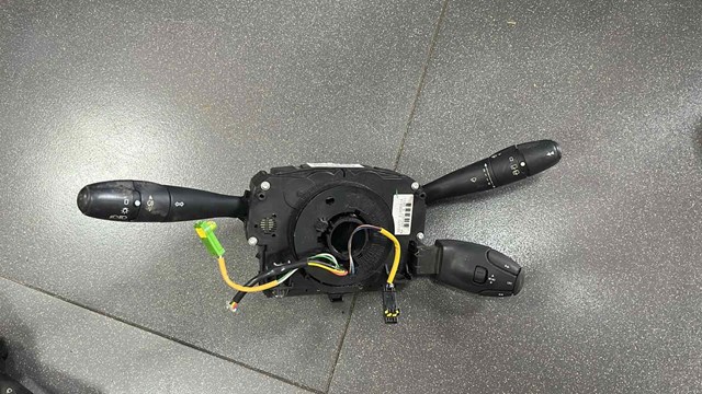 Подрулевой переключатель в сборе peugeot