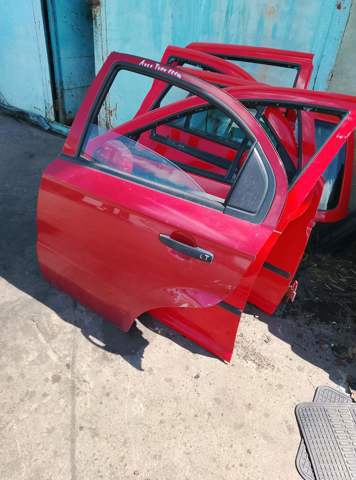 Двері задні, ліві