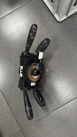 Подрулевой переключатель