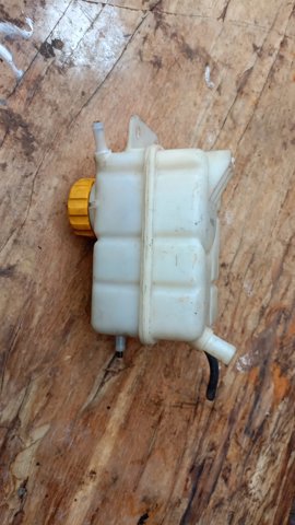 Бачок системи охолодження, розширювальний — фото 7