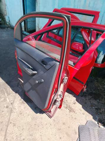 Двері задні, ліві