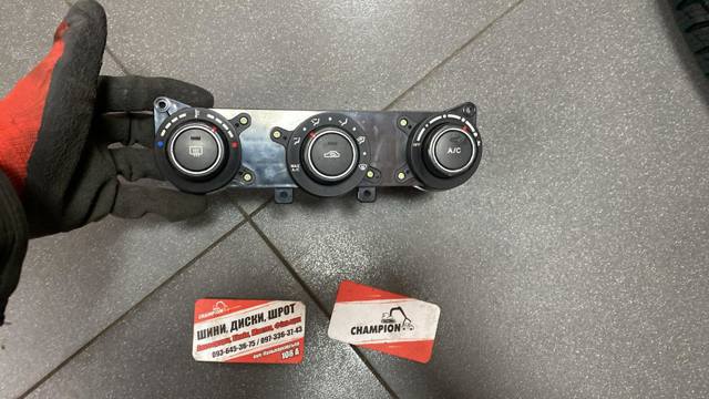 Блок управління пічкою kia ceed