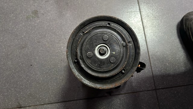 Компрессор кондиционера — фото 4