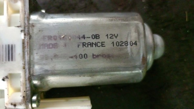 Передній двигун механізму — фото 2