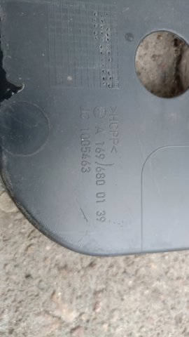 Пластик під торпедо — фото 3