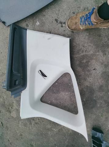 Обшивка багажника